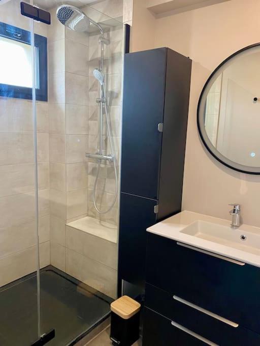 T3 - Centre - 75M2 - 2 Sdb - Parking - Calme Apartman Anglet Kültér fotó