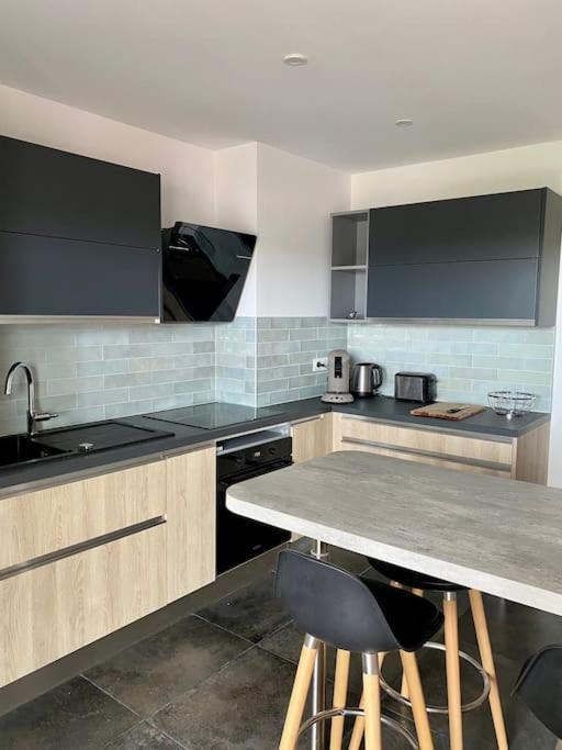 T3 - Centre - 75M2 - 2 Sdb - Parking - Calme Apartman Anglet Kültér fotó