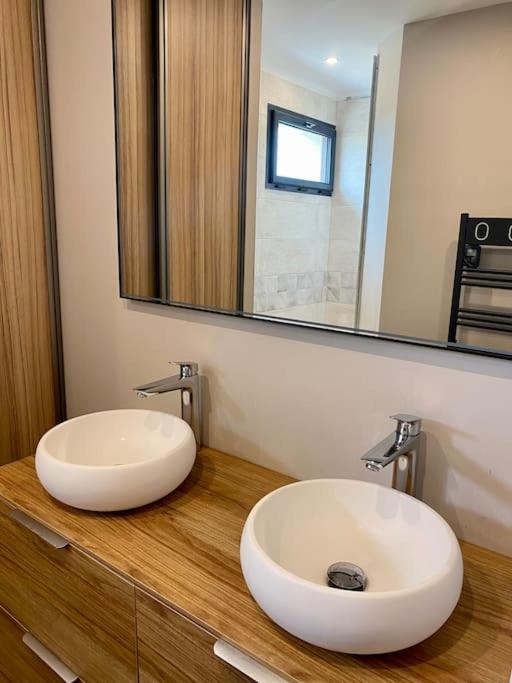 T3 - Centre - 75M2 - 2 Sdb - Parking - Calme Apartman Anglet Kültér fotó